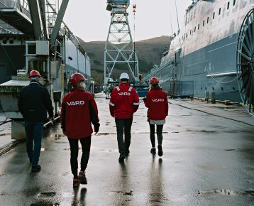 Prosjektet har ført til gode ringvirkninger for både lokalindustri og arbeidsplasser. Vard som bygger fartøyene benytter i stor grad norske underleverandører ved bygging av Jan Mayen-klassen.